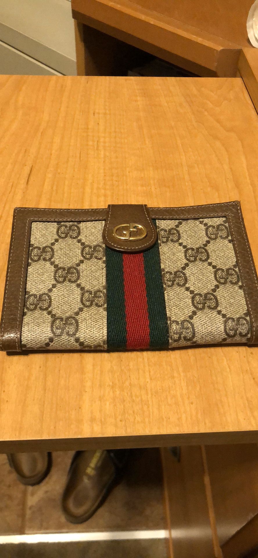 Gucci vintage GG supreme canvas leather wallet