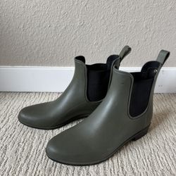 Sam Edelman Rain Booties Olive Size 8