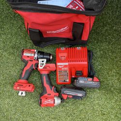 Milwaukee M18 18-Volt Lithium-Ion Brushless Cordless Compact Hammer Drill/Impact Combo Kit (2-Tool) with (2) Batteries, Bag