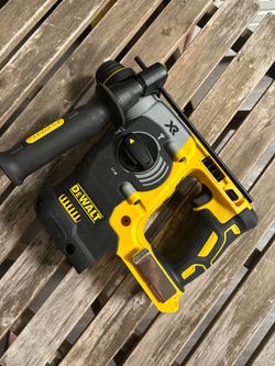 DEWALT XR Variable Speed Cordless Rotary Hammer Drill