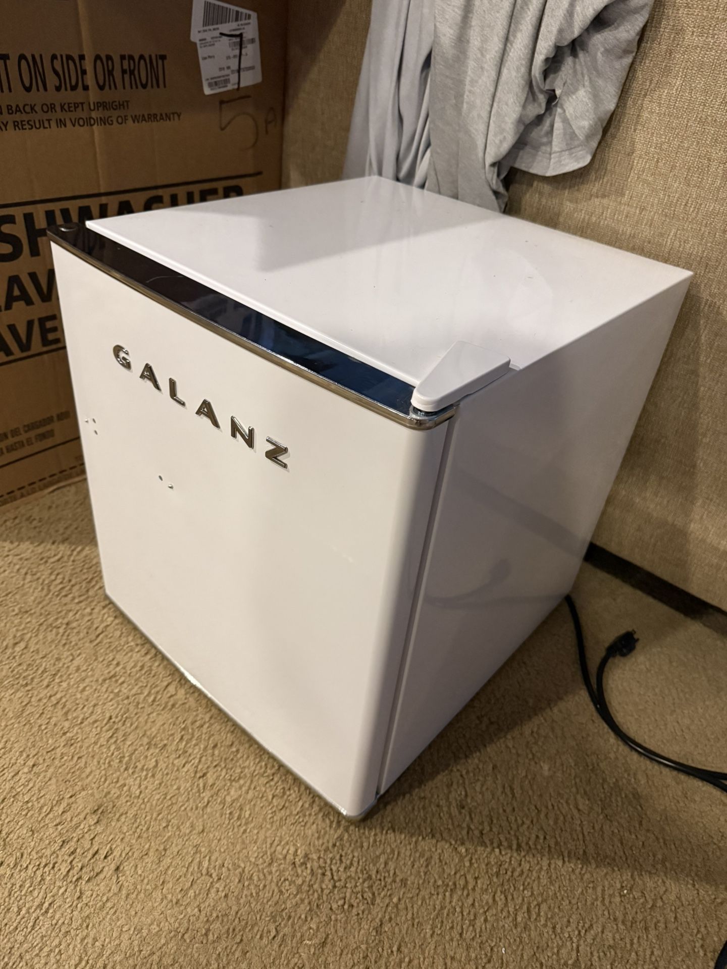 Mini Fridge