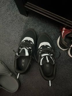 Dior b22 black size 42