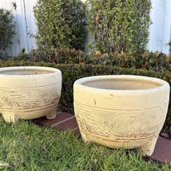 Vintage Pair 2 Footed Planter Pots Terracotta Clay Mexican Urns Garden Decor Plants Flowers Trees Succulents Herb Pot Drainage 