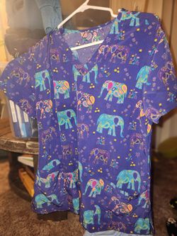 Women's Scrub Top Large