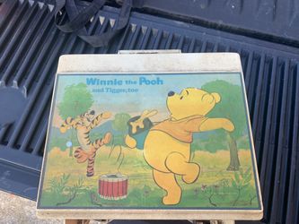 Walt Disney Winnie the Pooh and Tigger Too vintage record player.