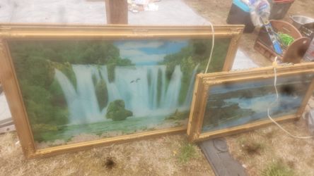Picture frame  lights en saunt nice working