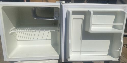 MINI BEER/GAMER FUEL FRIDGE  