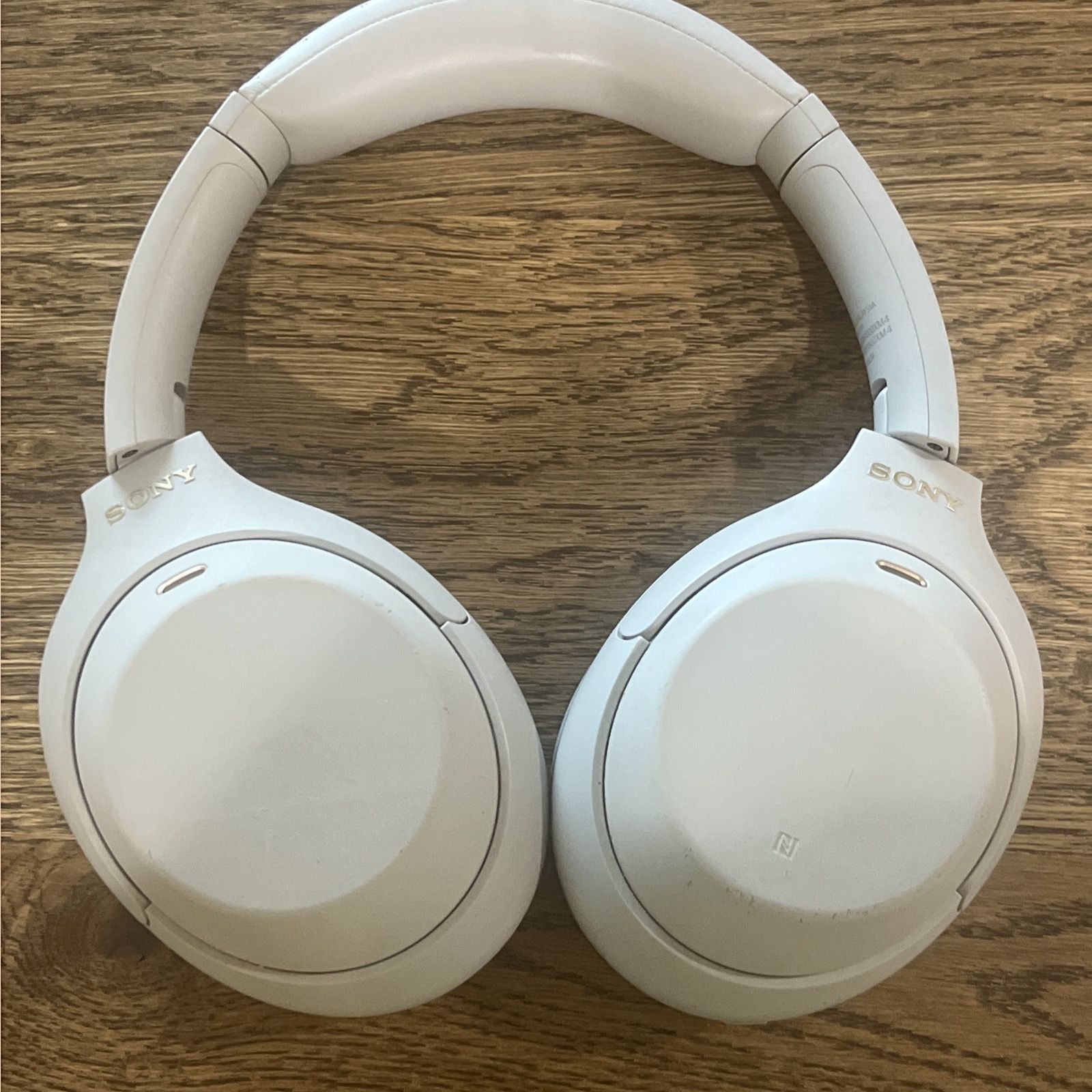 Sony WH-1000XM4 Wireless Bluetooth Noise Canceling Headphones beige