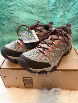 NWT Merrell Gore-Tex Hiking Boots Waterproof Trail Shoes Women’s 8.5