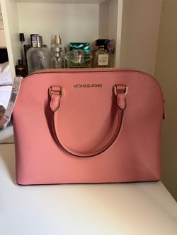 Pink Micheal Kors bag