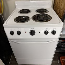 GE Hotpoint Apartment Size Range, Oven, Stove