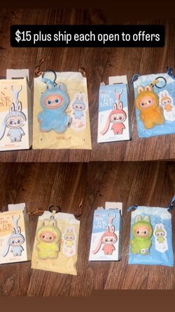 PopMART Labubu Pin for love small plush keychain