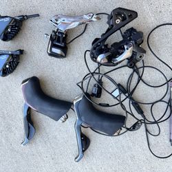 Shimano Ultegra R8070 Di2 11 Speed Electronic Hydraulic Disc Brake Group Set