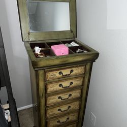 Vintage Jewelry Box