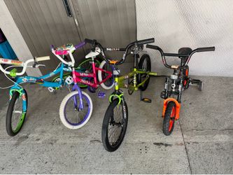 Kid bikes Lot