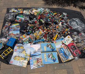 Lego lot no mini figuras and instructions