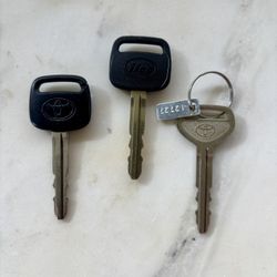 Toyota Key Lot for Camry 2001