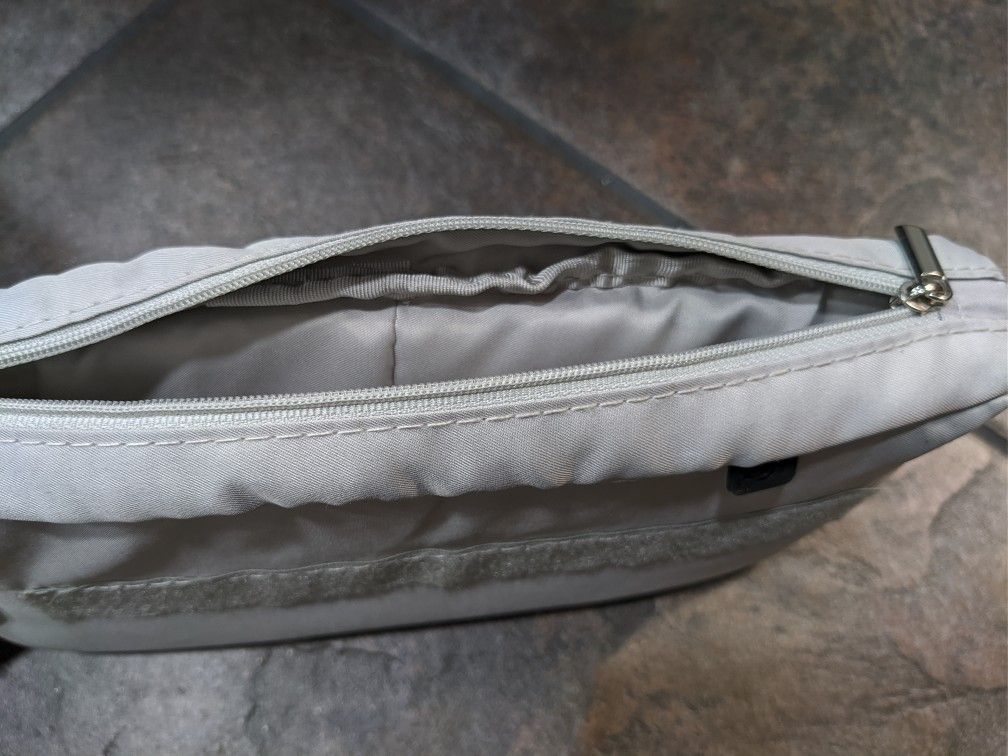 Padded Bag For Drone Propellers