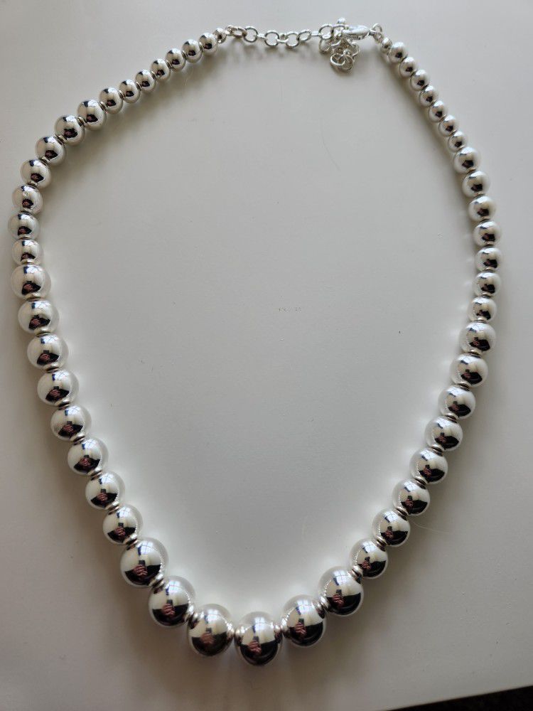 Silver Bauble Necklace 