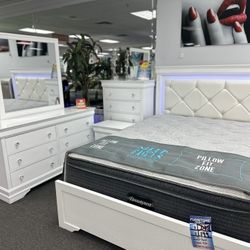 Gorgeous Modern Diamond Tufted 5 PC Bedroom Furniture Set On Sale NOW For Just $899 W/ A Free Mattress (Don’t Miss Out)! 