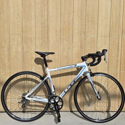 GT Series 3 Road Bike 
