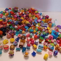 Hatchables, Shopkins: 2nd Lot Of Mix Toys