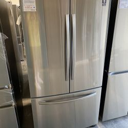 Samsung Stainless Steel 28 Cu. Ft. 3-Door French Door Refrigerator With AutoFill Water Pitcher 