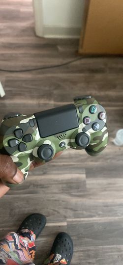 PS4 controller