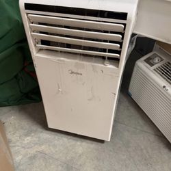 Standing AC needs vent connector