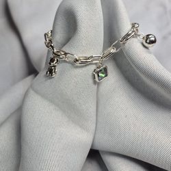Beautiful 9.25 Silver Bracelet