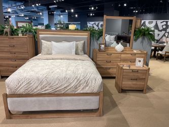 4pc Queen bedroom set - Special Factory Direct pricing