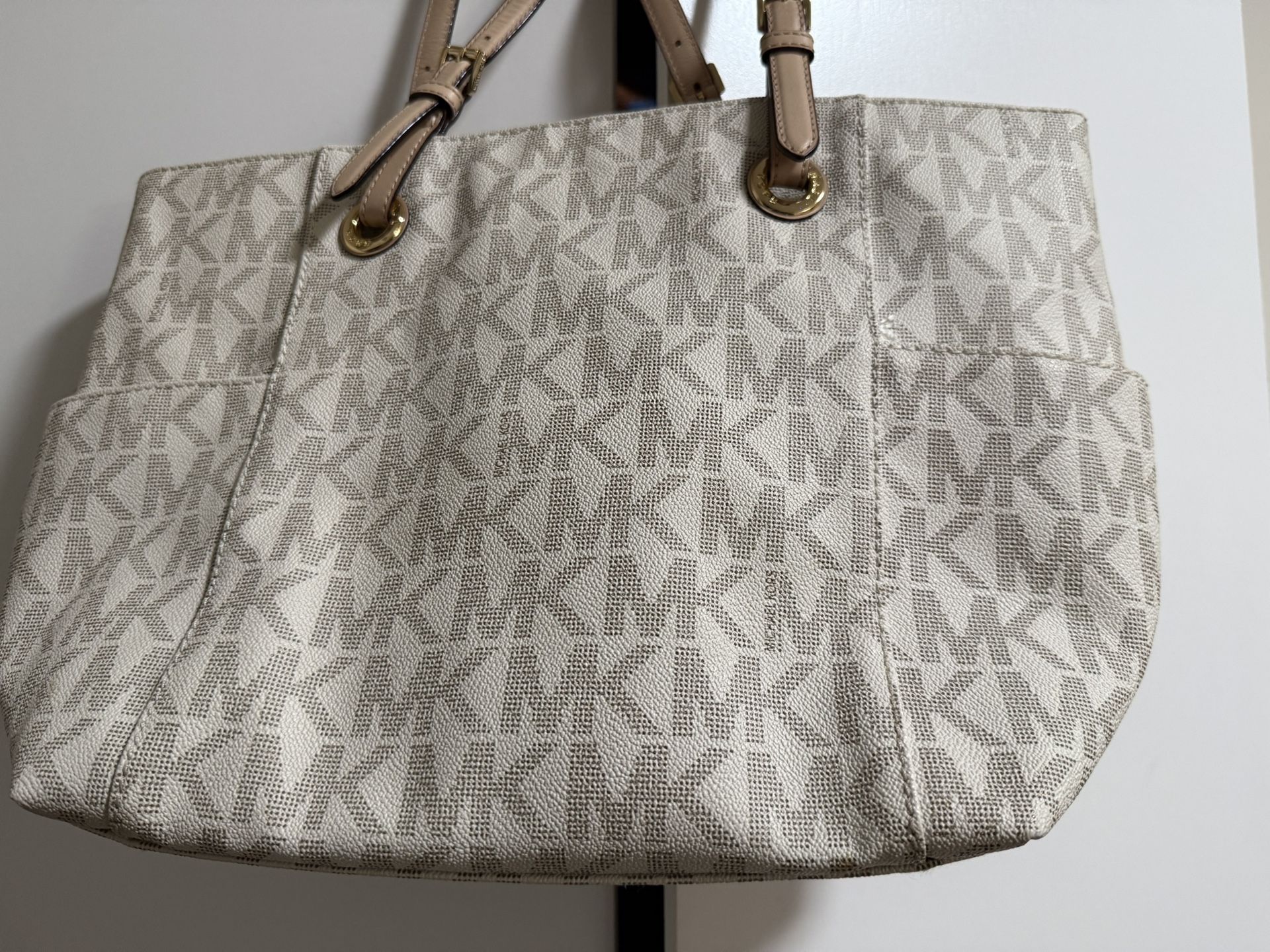 Michael Kors Cream/tan Logo Print