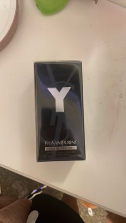 YVESSAINLAURENT