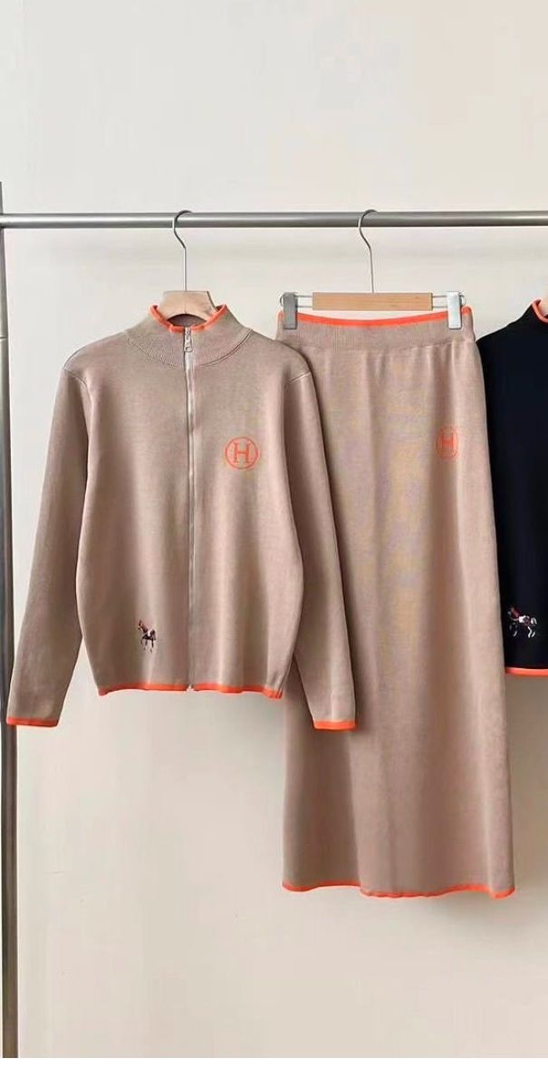 H Knitted Set, Skirt And Jacket, M