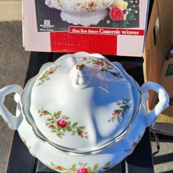 Vintage Johann Haviland Traditions Moss Rose Casserole with Lid