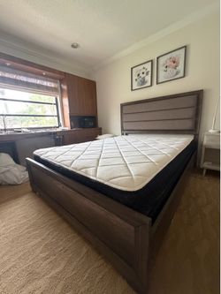 Queen Bedroom Set