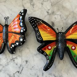 Large lot 2- Talavera Butterflies Handmade Painted Ceramic Mexican Pottery Wall Hanging Decor Both 