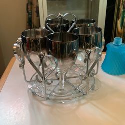 Fantastic Silver Fade Mid Century Set of 5 (missing One Glass)- Wine Glasses in Chrome Rack - Dorothy Thorpe Style Silver Accent