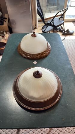 Flush mounted ceiling lights