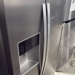 Whirlpool Refrigerator 