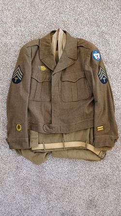 World war II wool military Jacket pants hat ser.. see all pictures to complete the description. See our other great vintage art antiques jewelry Sport