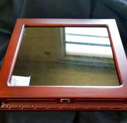 Brand new display box with 2 sets of keys.