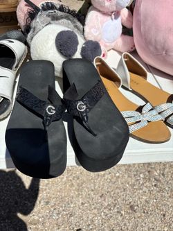 Guess flip flops