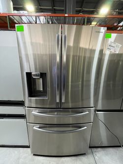 Samsung 28 cu. ft. 4-Door French Door Standard Depth - Refrigerator with FlexZone™ Drawer in Stainless Steel Model: RF28R7201SR MSRP: $2,899