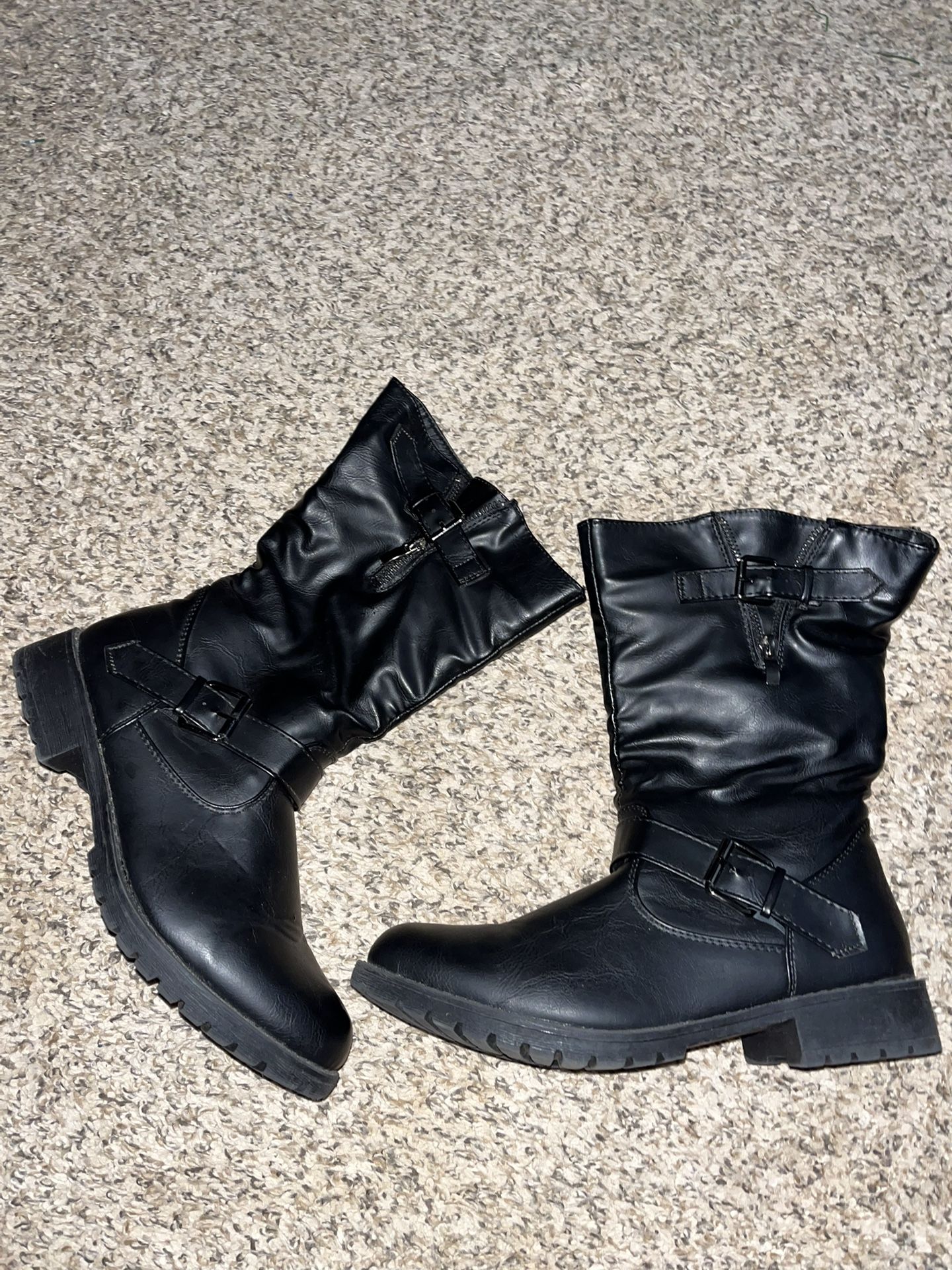Gently Used Size 9 Women’s Boots