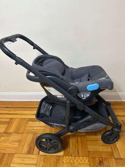 Cruz Stroller with Car seat