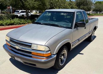 1999 Chevy S10 5Speed manual 4cyl