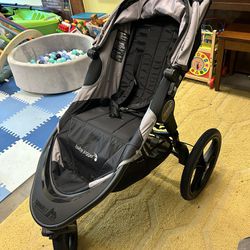 Baby Jogger Summit X 3 - Barely Used!