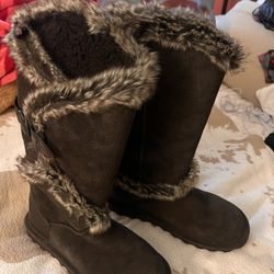 BEARPAW BOOTS
