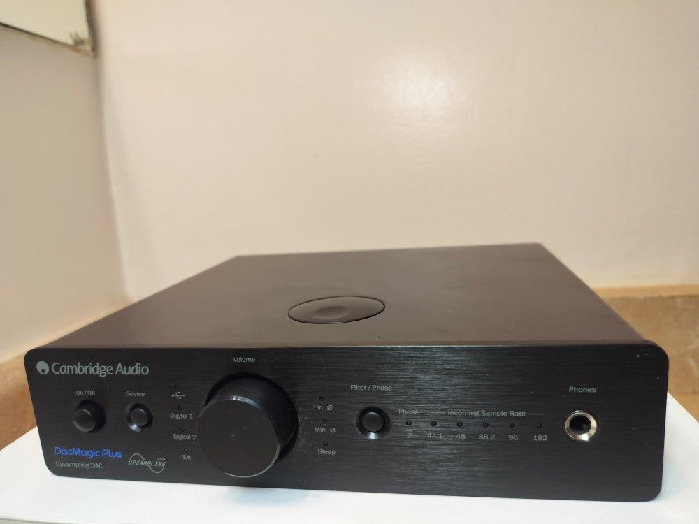 Cambridge Audio DacMagic Plus, Digital to Analogue Converter & Preamplifier